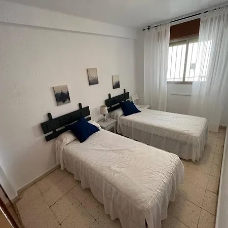 Apartamento Centro Con Parking Comunitario נרחה
